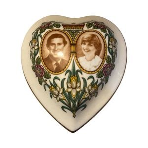 Limoges Heart-Shaped Porcelain Trinket Box with Floral Motif